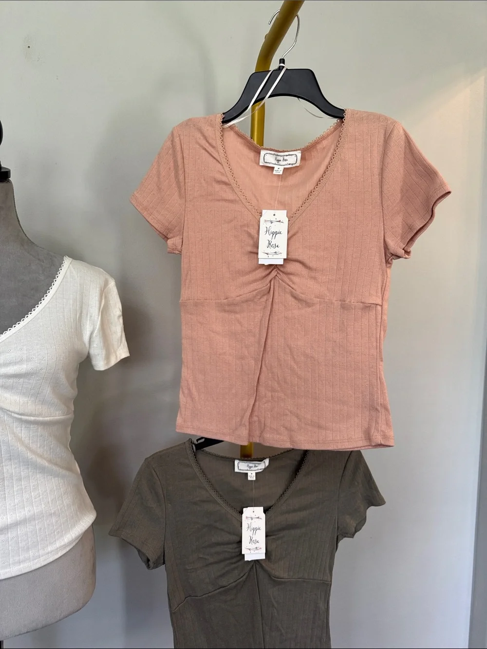 Hippie Rose V-Neck Ruched Tee — White, Blush, Olive bundle NWT M - Picture 3 of 7